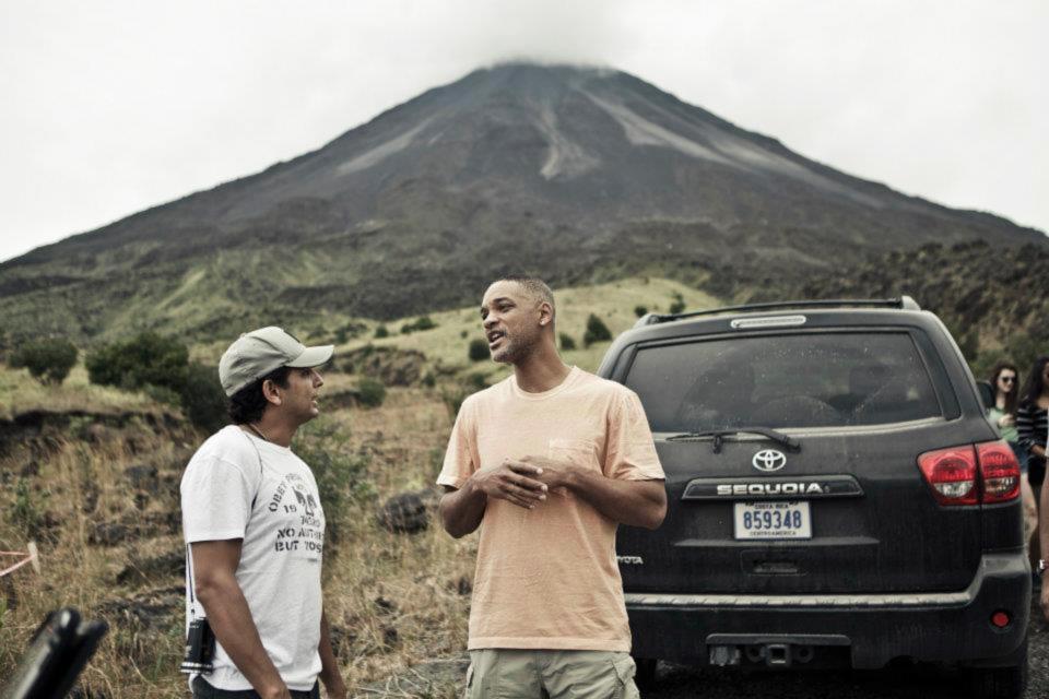 Shyamalan e Smith no set de After Earth