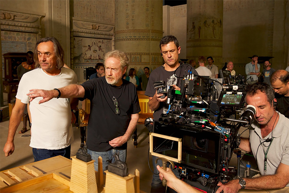 Ridley Scott no set