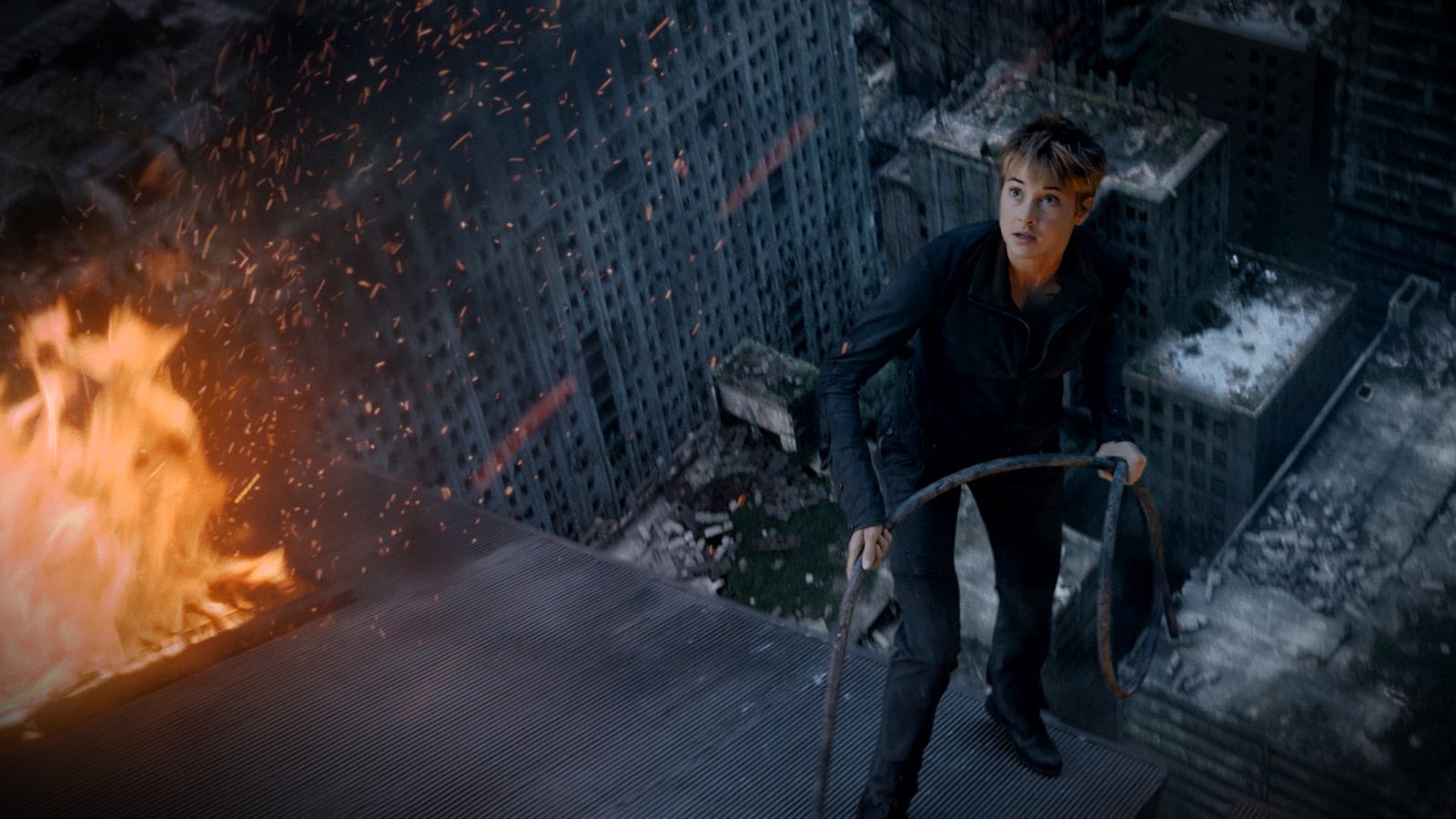 Capa - “Insurgente”: Mudança na direção não supera fraquezas da franquia