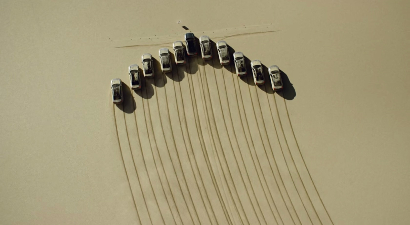 hyundai-sort-of-sent-a-message-into-space-breaks-world-record-video-94320_1