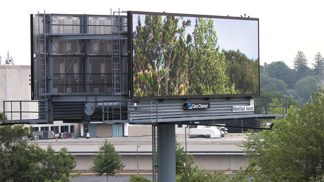 outdoor-propaganda-2