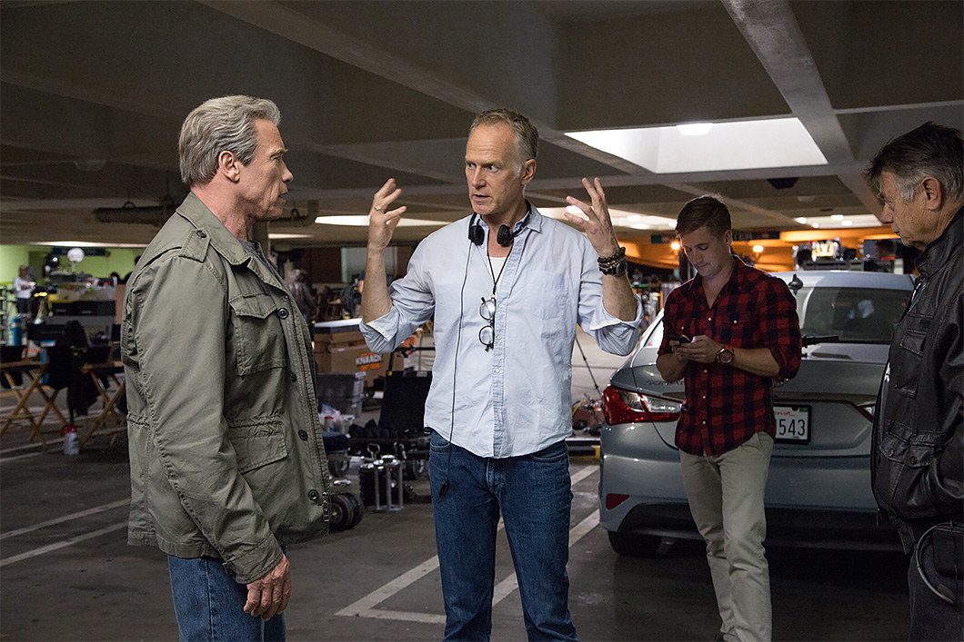 Schwarzenegger e o diretor Alan Taylor no set