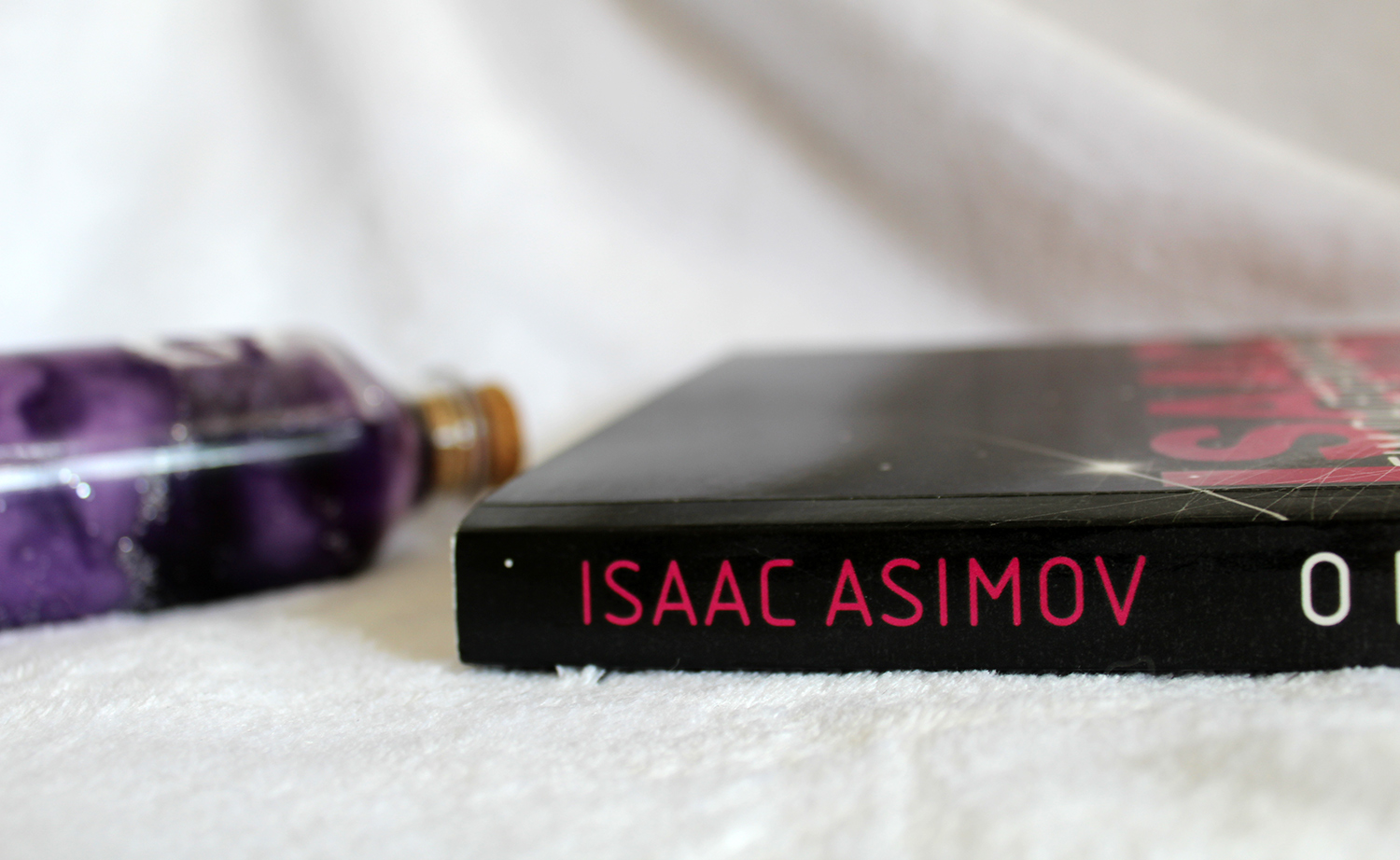 Capa - “O Fim da Eternidade”: Tempo é o grande protagonista do clássico de Asimov