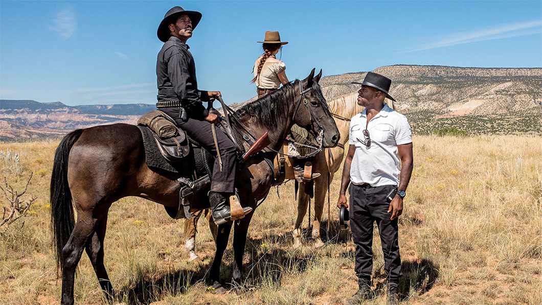 O diretor Antoine Fuqua, à direita, no set