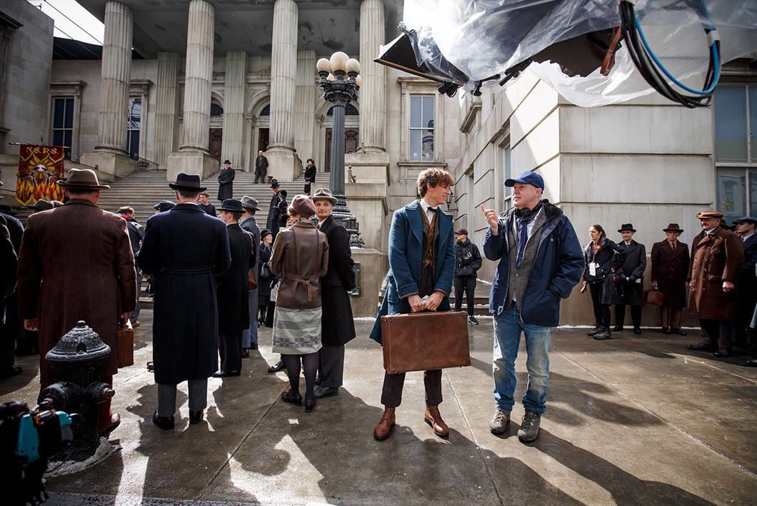 Eddie Redmayne e o diretor David Yates no set