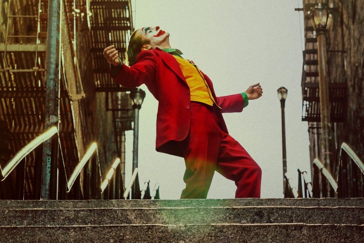 https-hypebeast-com-image-2019-10-joker-stairs-attraction-bronx-new-york-meme-01-1571996358