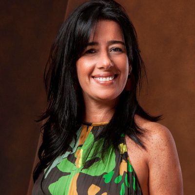 Flávia Cortes
