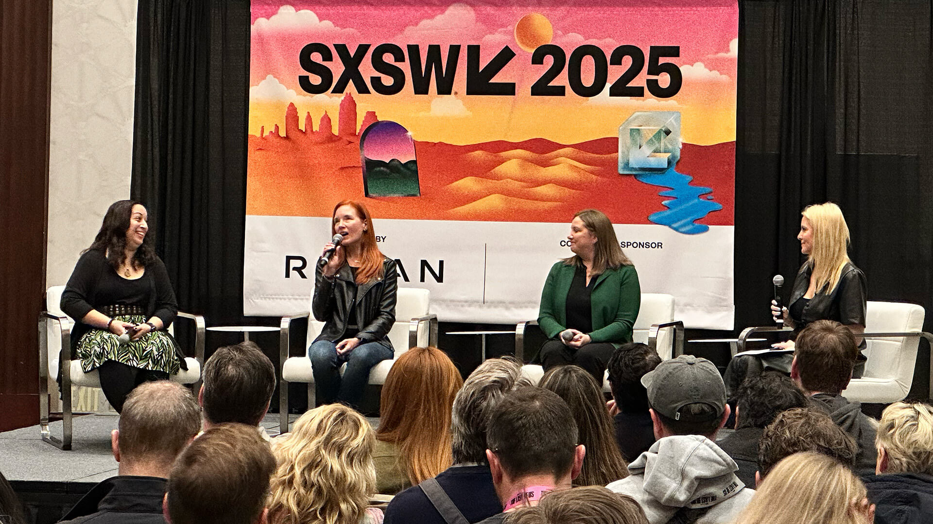  Adult, FemAle, Person, Woman, Crowd, People, Boy, Child, Male, face, Head, Audience, Speech, Clothing, Formal Wear, suit