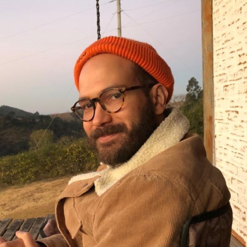  Cap, Clothing, Hat, Adult, Male, Man, Person, Head, face, Photography, Portrait, Accessories, Glasses, Beard, Coat, happy, Smile, Jacket