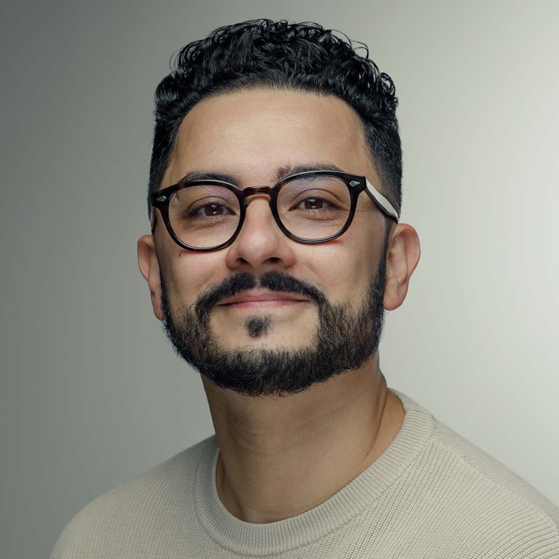  Head, Person, Body Part, face, Neck, Adult, Male, Man, Accessories, Glasses, Hair