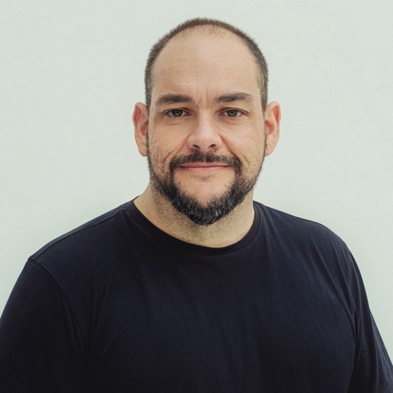  face, Head, Person, Photography, Portrait, Adult, Male, Man, Body Part, Neck, Crew Cut, Hair, Beard