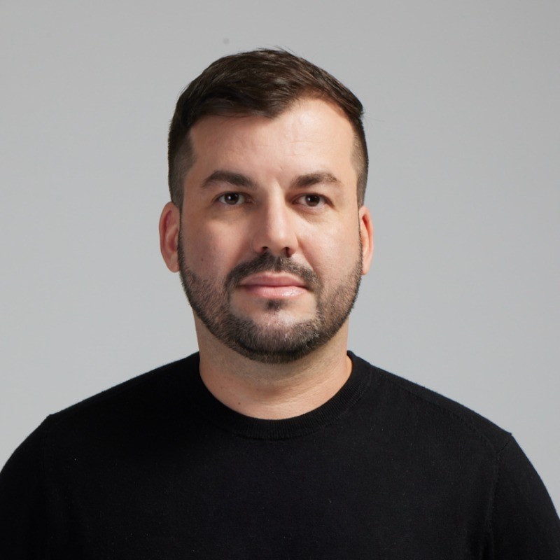 face, Head, Person, Photography, Portrait, Adult, Male, Man, Body Part, Neck, Crew Cut, Hair, Beard