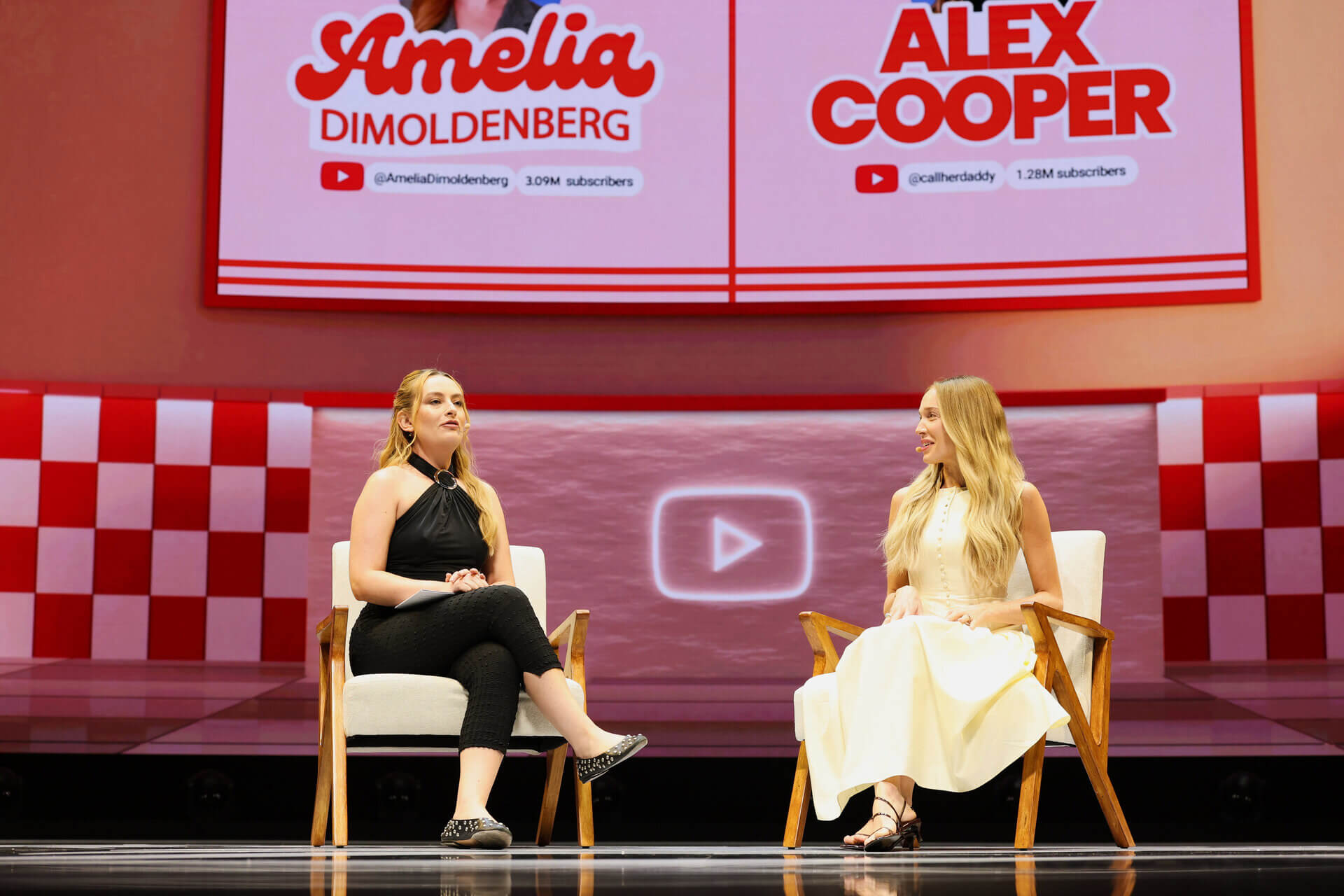  Adult, FemAle, Person, Woman, Conversation, Interview, Clothing, Footwear, Shoe, face, Head