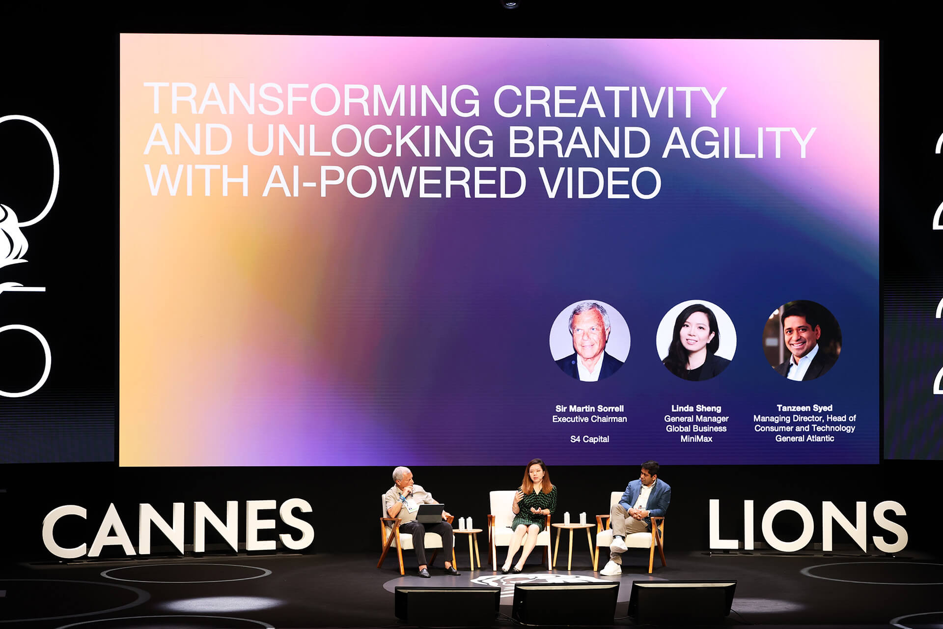  Advertisement, People, Person, Poster, Stage, Crowd, face, Head, Clothing, Footwear, Shoe, Computer, Electronics, laptop, pc, Audience, debate, Speech