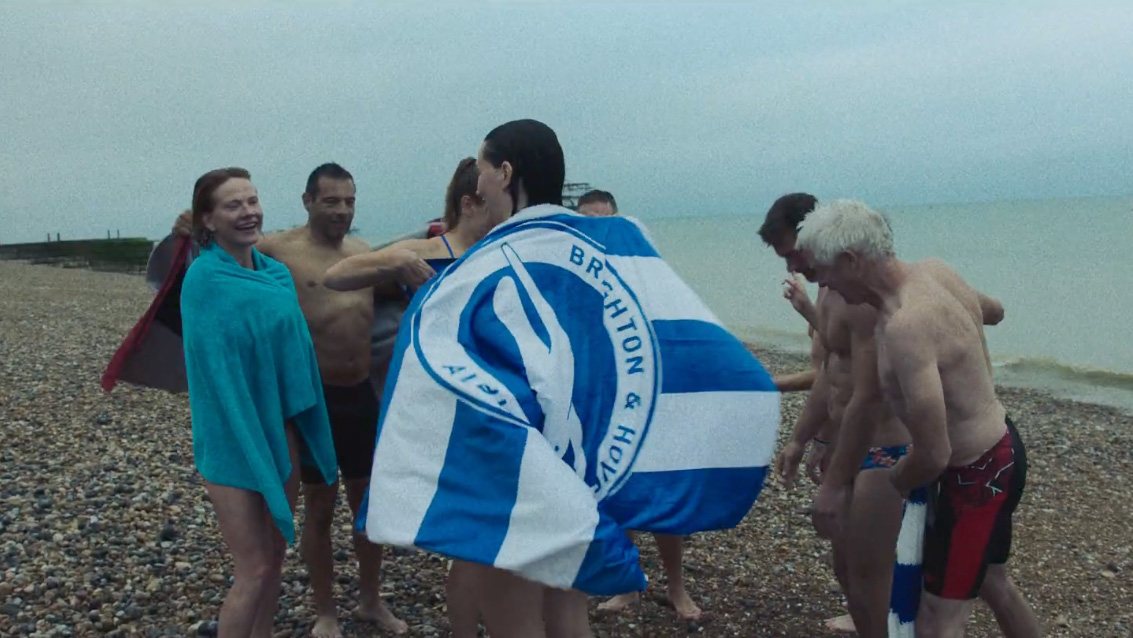  Person, Beach, Coast, Nature, Outdoors, Sea, Shoreline, Water, Adult, Male, Man, face, Head, Clothing, Shorts