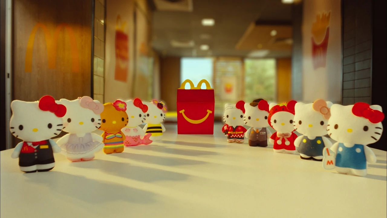Capa - McDonald’s junta Hello Kitty com sundae e chama de “encontro de gerações”