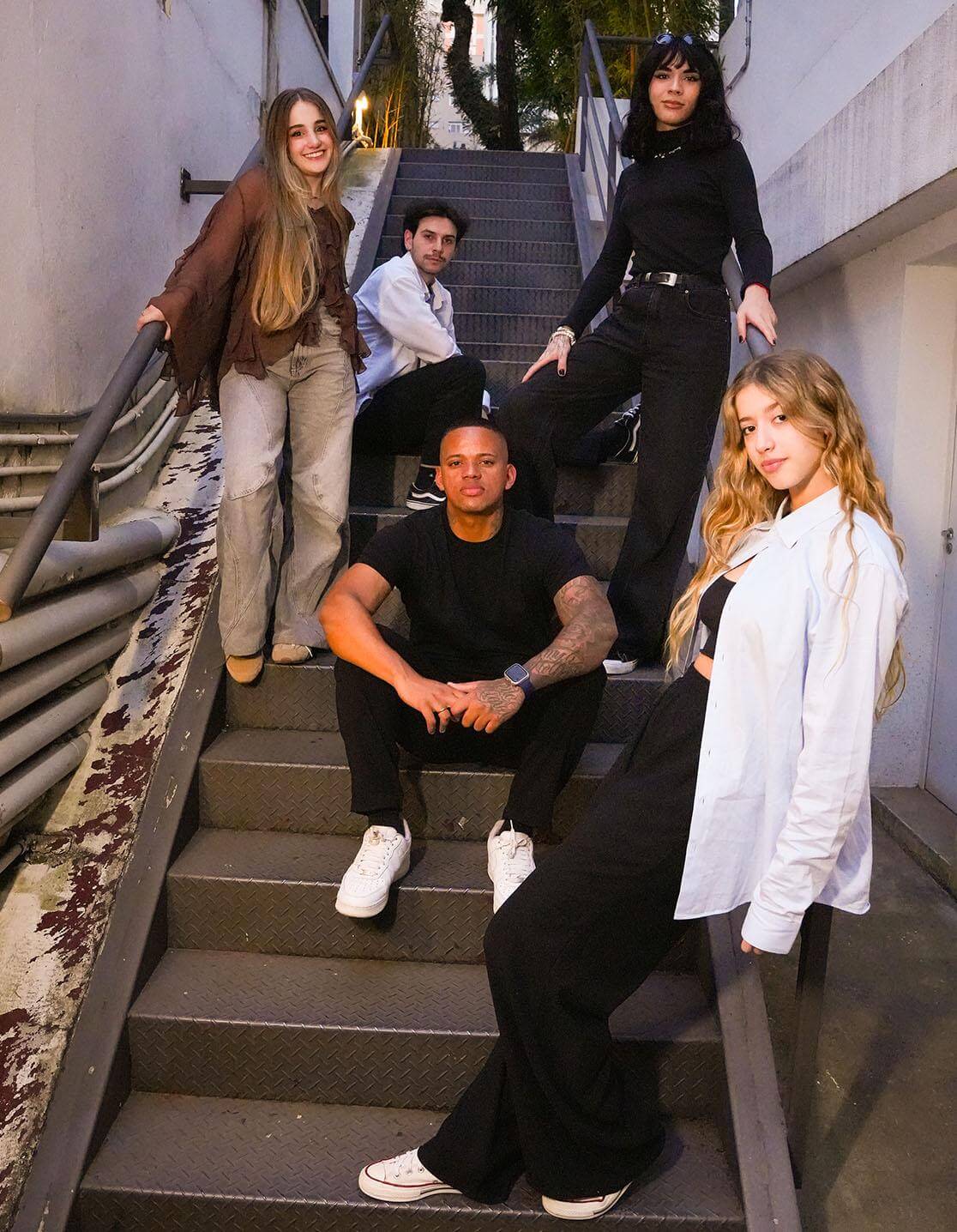  Person, Photobombing, Adult, FemAle, Woman, Male, Man, Clothing, Coat, Groupshot, jeans, Pants, Architecture, Building, House, housing, Staircase, Footwear, Shoe, face, Head