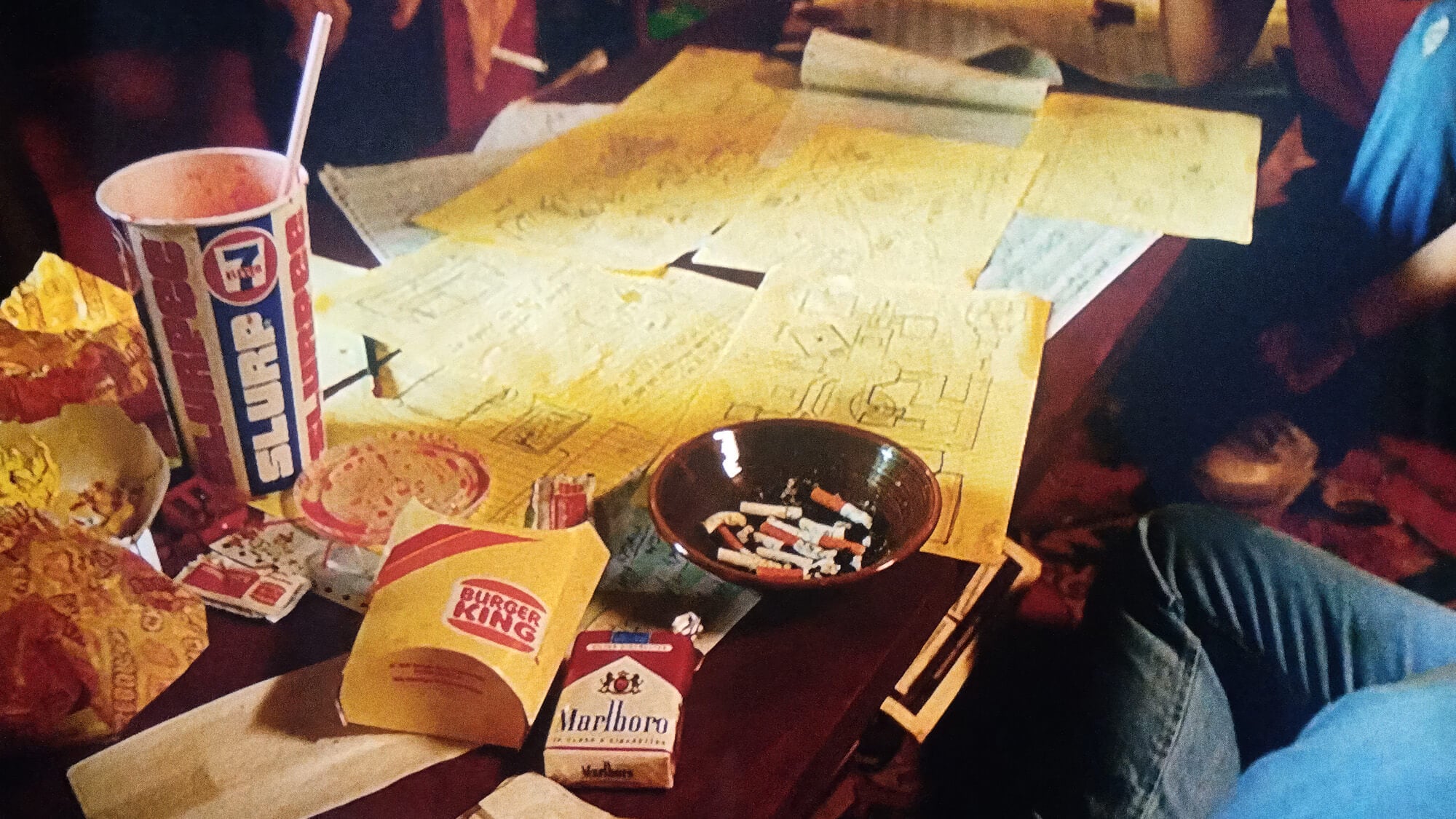  Furniture, Table, Dining Table, Text, Urban, Adult, Male, Man, Person, face, Head, Tabletop, Plywood, Wood