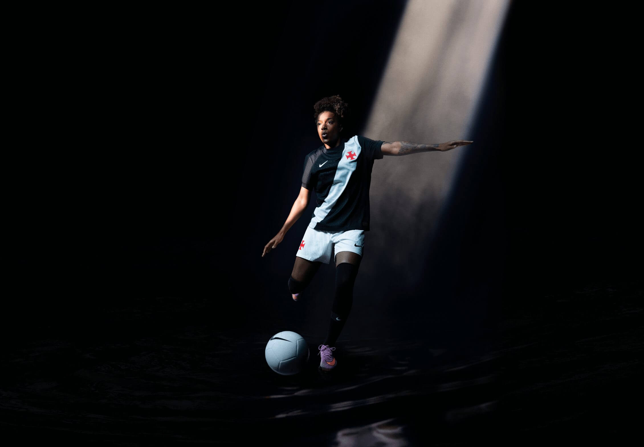 Performer, Person, Solo Performance, Boy, Male, Teen, Ball, football, Soccer, Soccer Ball, Sport, Clothing, Shorts, Footwear, Shoe